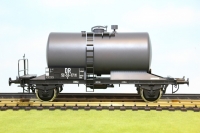 Item No. 0006-0051 - 64MM DR TANK CAR 52-53-17